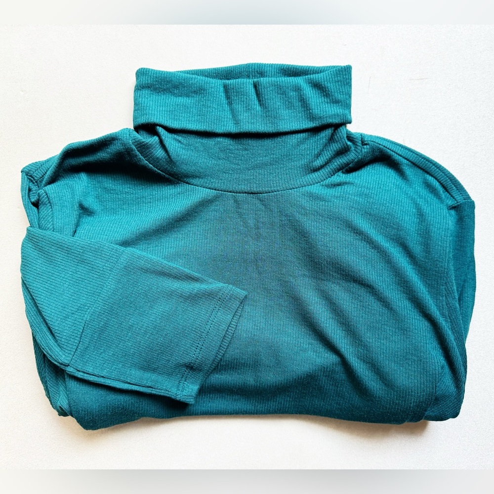 NWT ATM Rib Crop Turtleneck - Picture 5 of 14